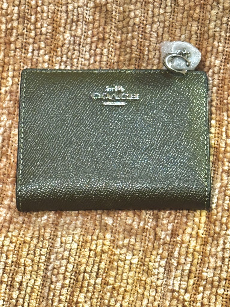 Snap Bi-Fold Wallet